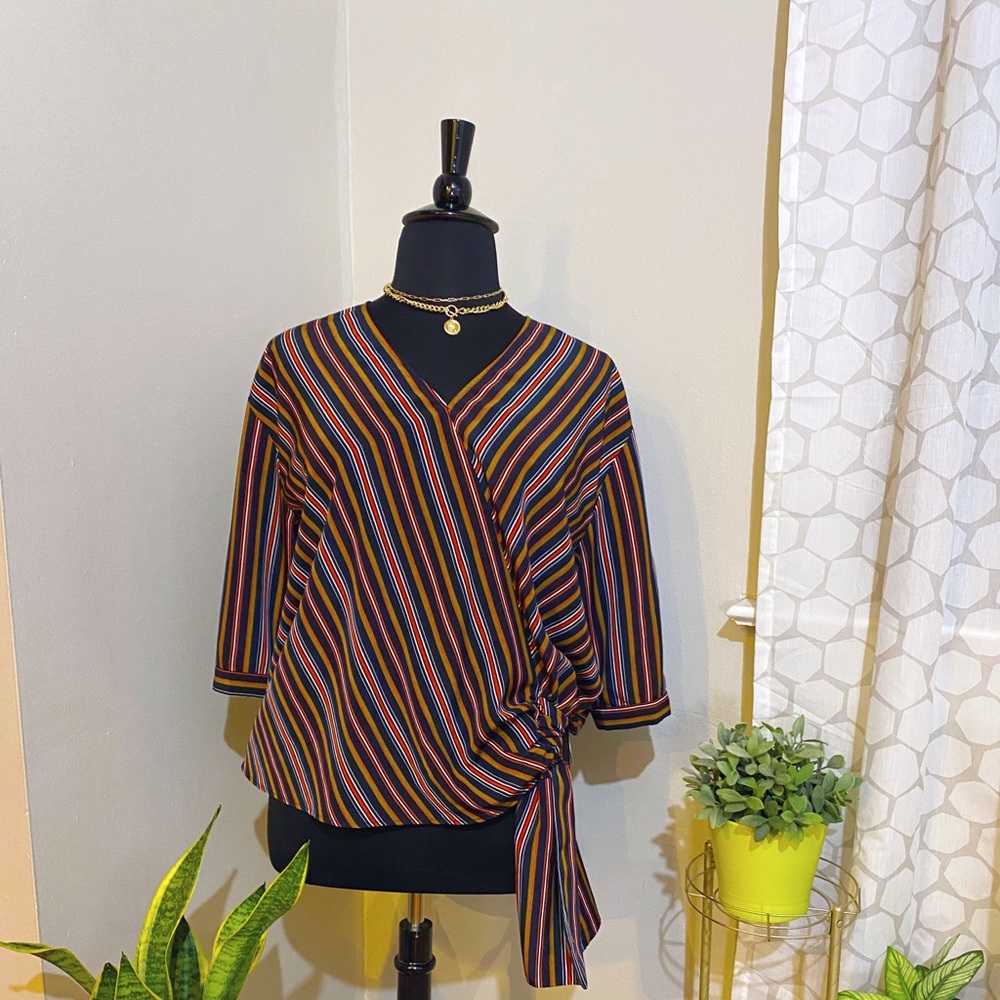Eloquii Multi Colored Scrunch Side Top
